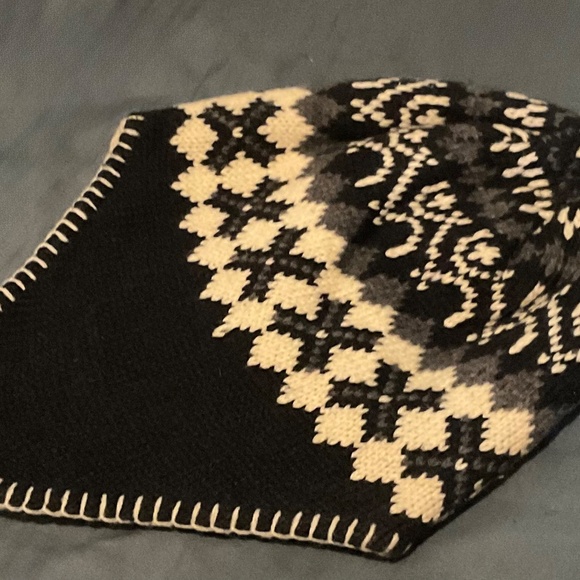 WINTER HAT .VINTAGE ..UNISEX - Picture 3 of 3